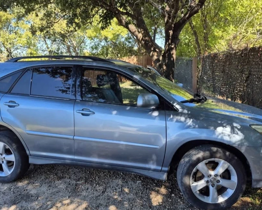 2007 Lexus RX 2nd Gen - Image 5 of 21