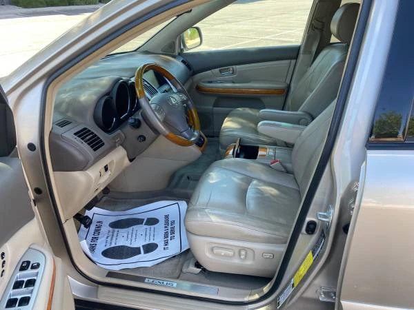2007 Lexus RX 2nd Gen - Image 9 of 19