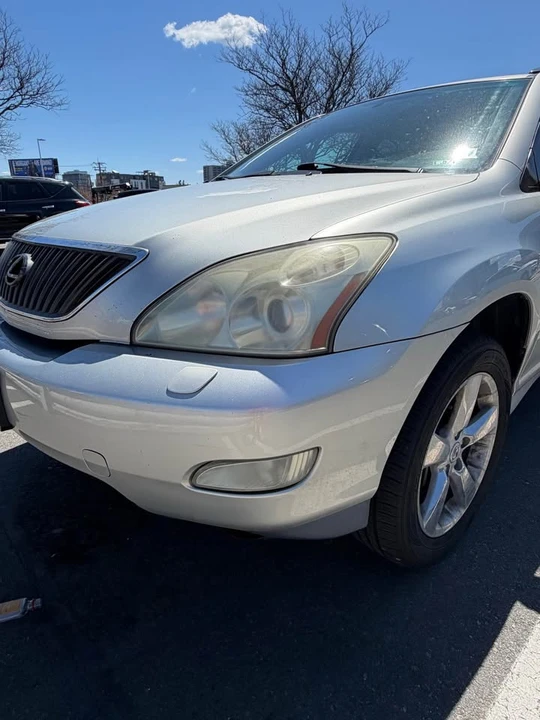 2007 Lexus RX 2nd Gen - Image 4 of 10