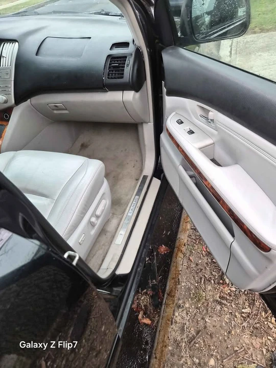 2007 Lexus RX 2nd Gen - Image 9 of 9