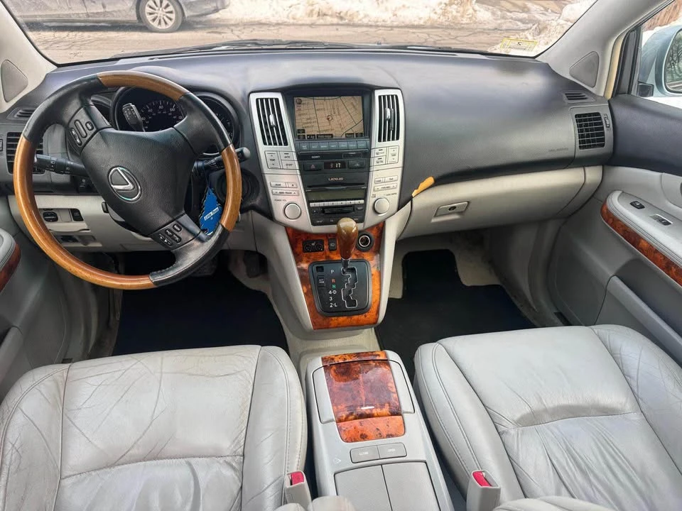 2007 Lexus RX 2nd Gen - Image 9 of 16