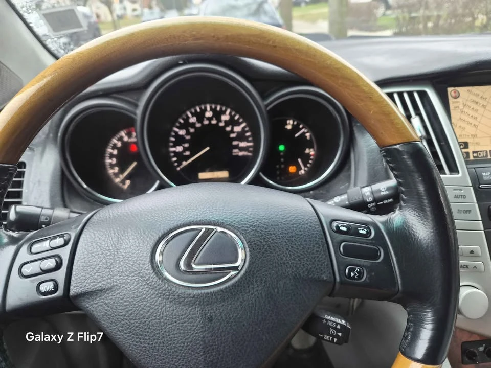 2007 Lexus RX 2nd Gen - Image 7 of 9