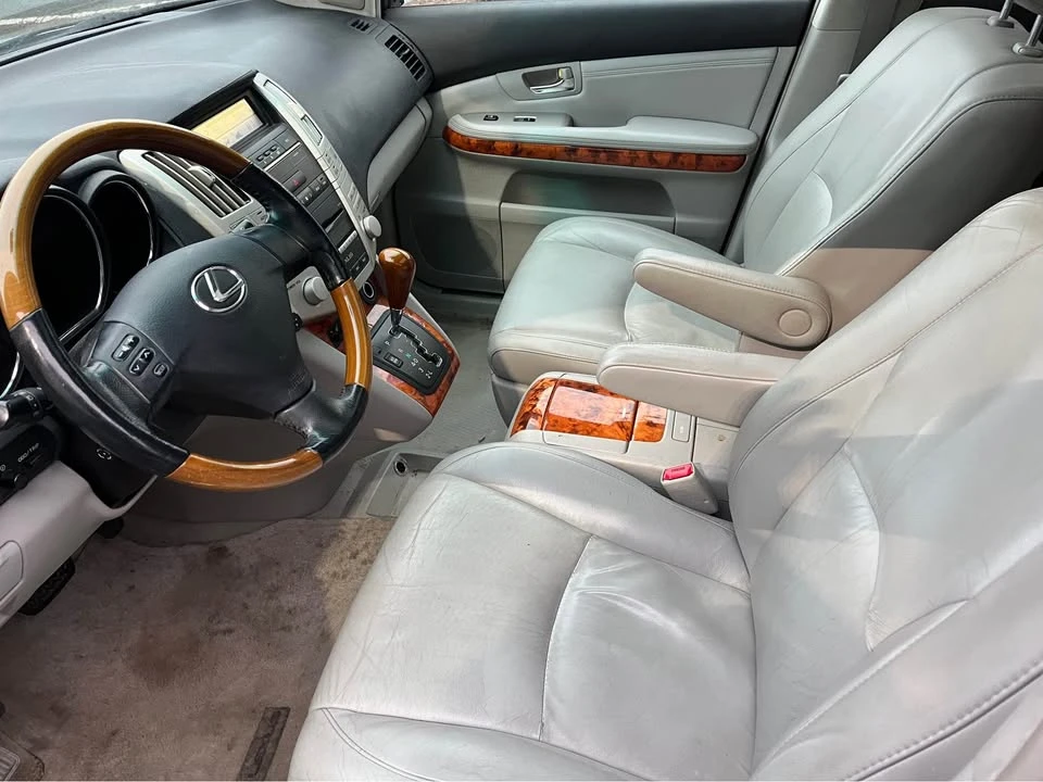 2007 Lexus RX 2nd Gen - Image 17 of 19