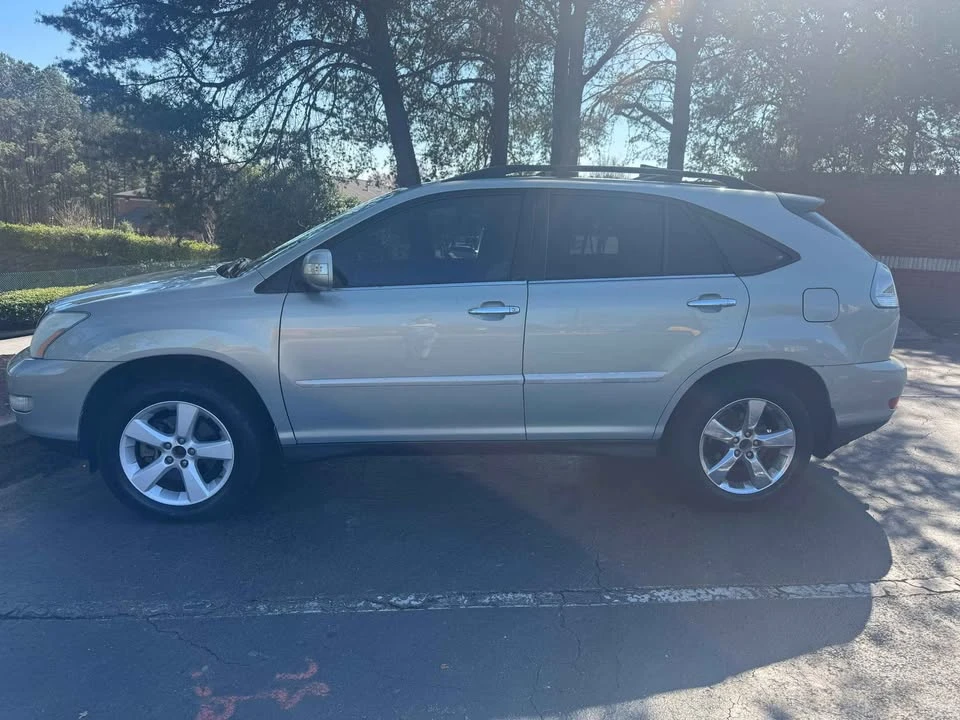 2007 Lexus RX 2nd Gen - Image 2 of 12