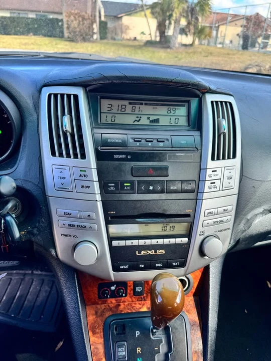 2007 Lexus RX 2nd Gen - Image 10 of 18