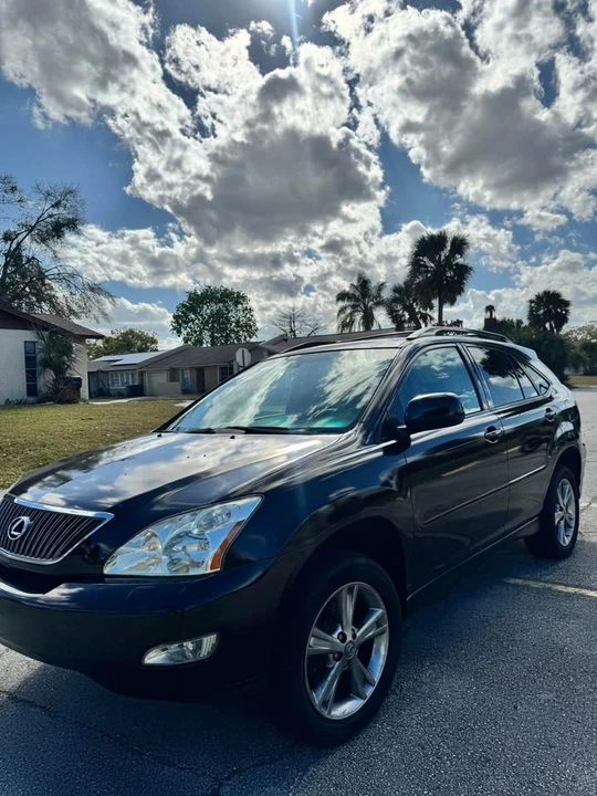 2007 Lexus RX 2nd Gen - Image 16 of 18