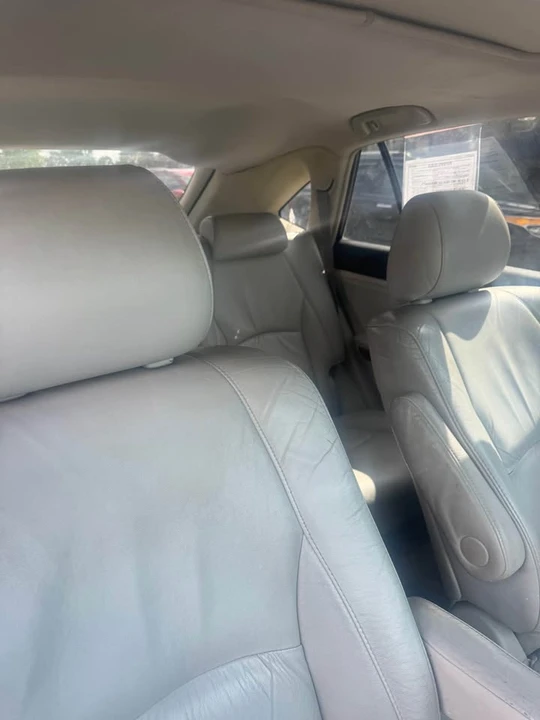 2007 Lexus RX 2nd Gen - Image 9 of 10