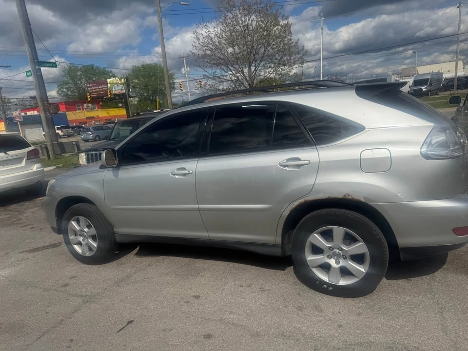 2007 Lexus RX 2nd Gen - Image 2 of 10