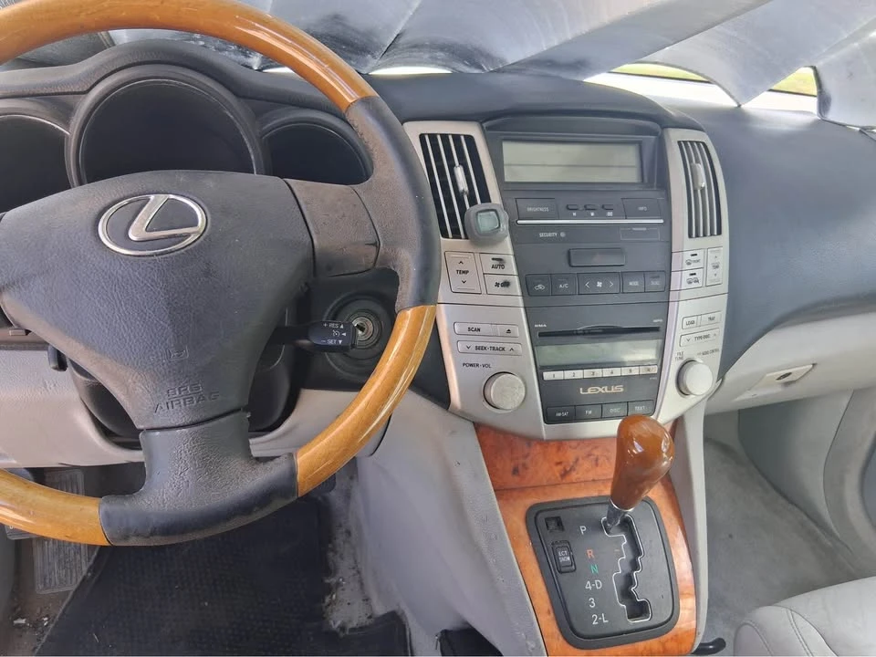 2007 Lexus RX 2nd Gen - Image 2 of 10