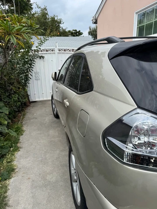 2007 Lexus RX 2nd Gen - Image 3 of 8