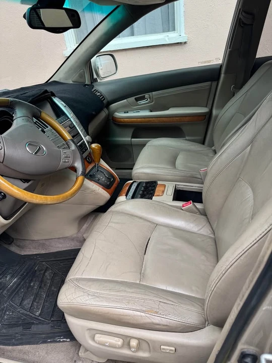 2007 Lexus RX 2nd Gen - Image 6 of 8