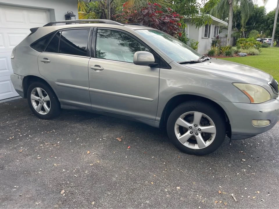 2007 Lexus RX 2nd Gen - Image 2 of 8