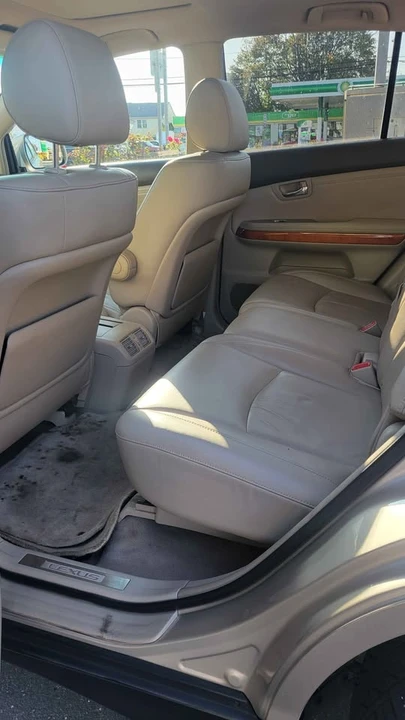 2007 Lexus RX 2nd Gen - Image 12 of 18