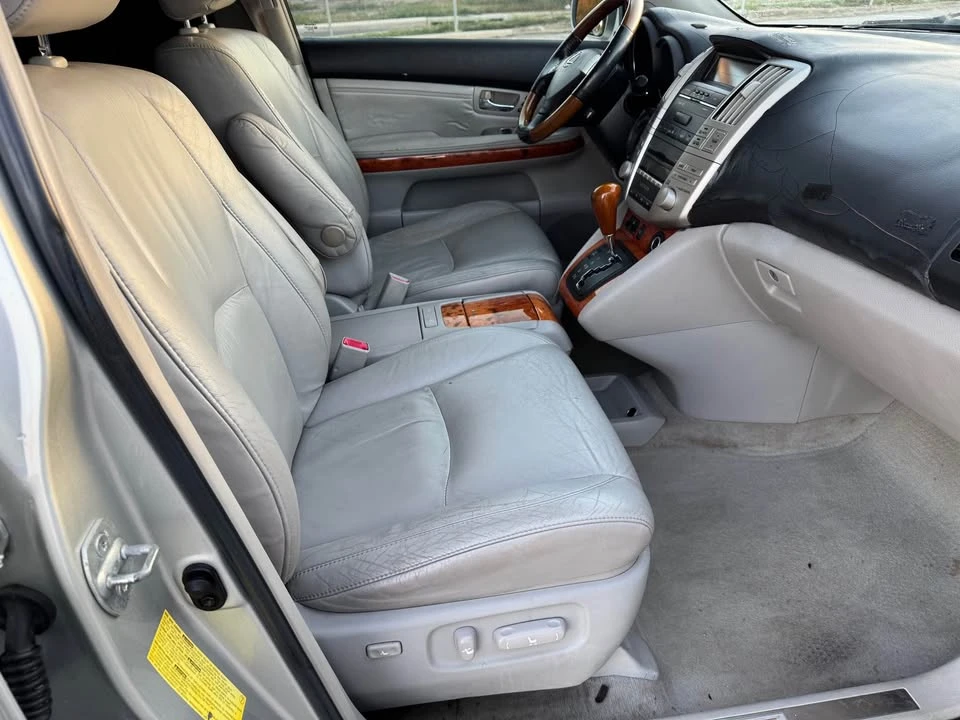2007 Lexus RX 2nd Gen - Image 13 of 20
