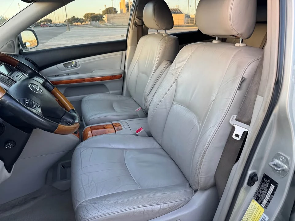 2007 Lexus RX 2nd Gen - Image 9 of 20