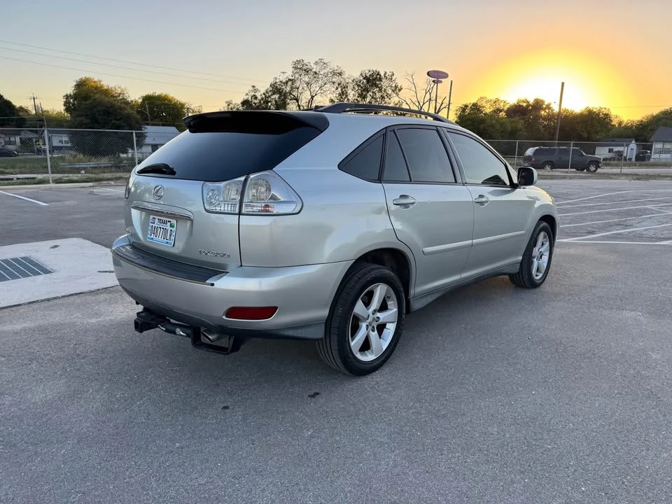 2007 Lexus RX 2nd Gen - Image 4 of 20