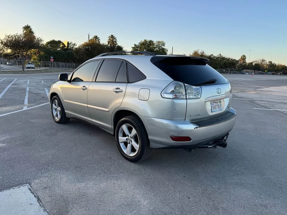 2007 Lexus RX 2nd Gen - Image 3 of 20