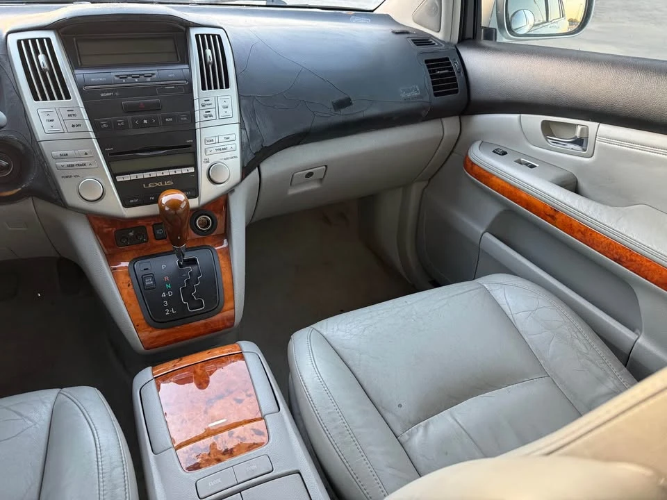 2007 Lexus RX 2nd Gen - Image 19 of 20