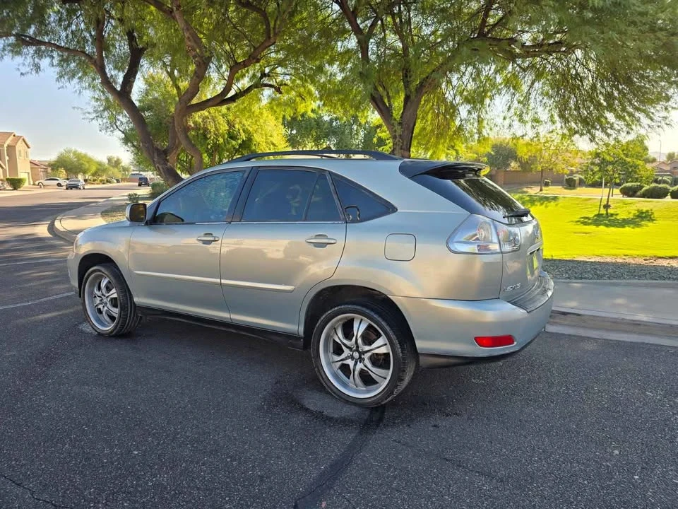2007 Lexus RX 2nd Gen - Image 2 of 9