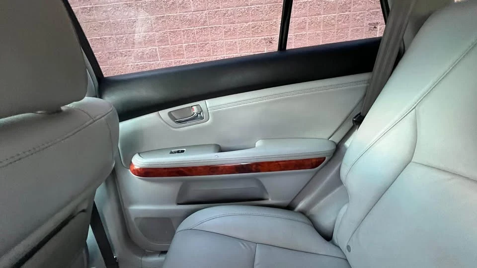 2007 Lexus RX 2nd Gen - Image 12 of 20