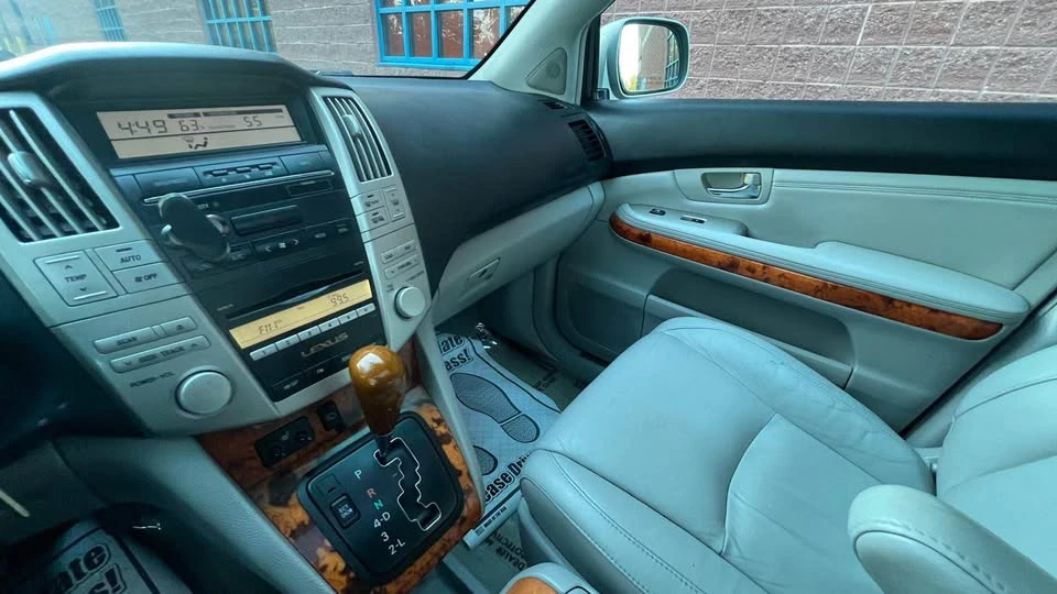 2007 Lexus RX 2nd Gen - Image 15 of 20