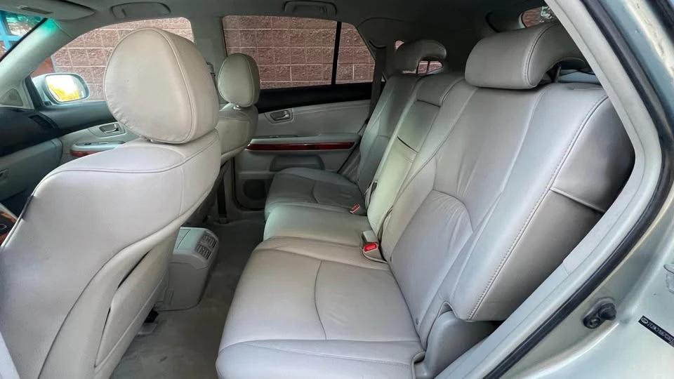 2007 Lexus RX 2nd Gen - Image 10 of 20