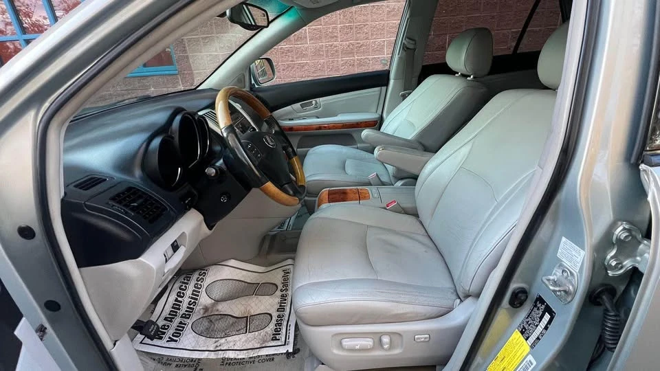 2007 Lexus RX 2nd Gen - Image 7 of 20