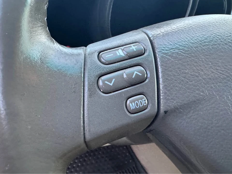2007 Lexus RX 2nd Gen - Image 16 of 20