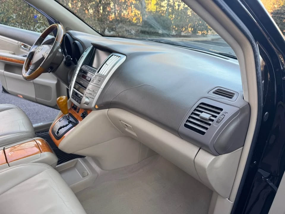 2007 Lexus RX 2nd Gen - Image 10 of 20
