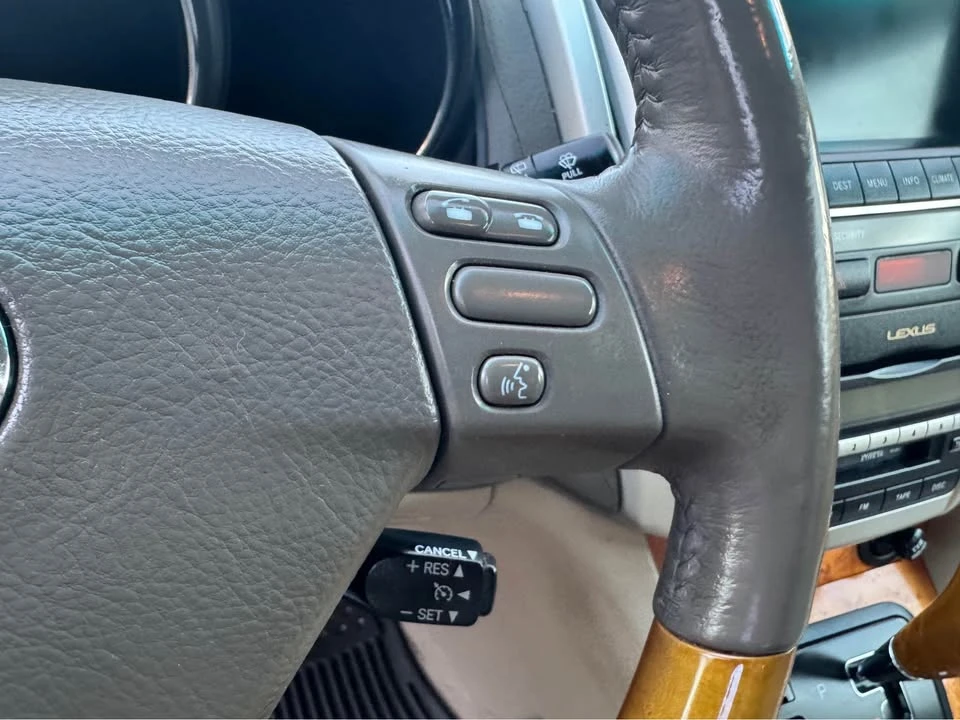 2007 Lexus RX 2nd Gen - Image 17 of 20