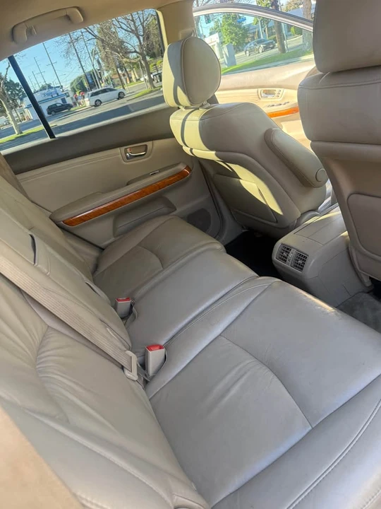 2007 Lexus RX 2nd Gen - Image 16 of 20
