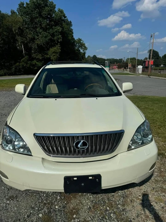 2007 Lexus RX 2nd Gen - Image 2 of 18