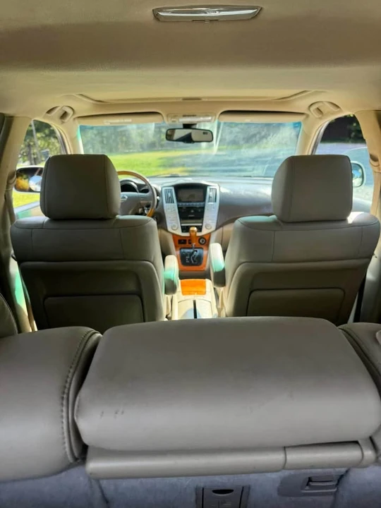 2007 Lexus RX 2nd Gen - Image 3 of 18