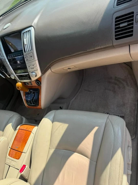 2007 Lexus RX 2nd Gen - Image 7 of 18