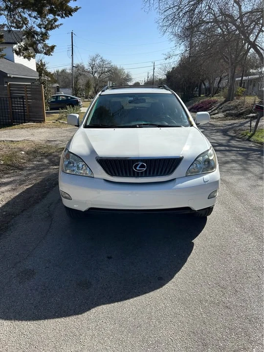 2007 Lexus RX 2nd Gen - Image 2 of 10