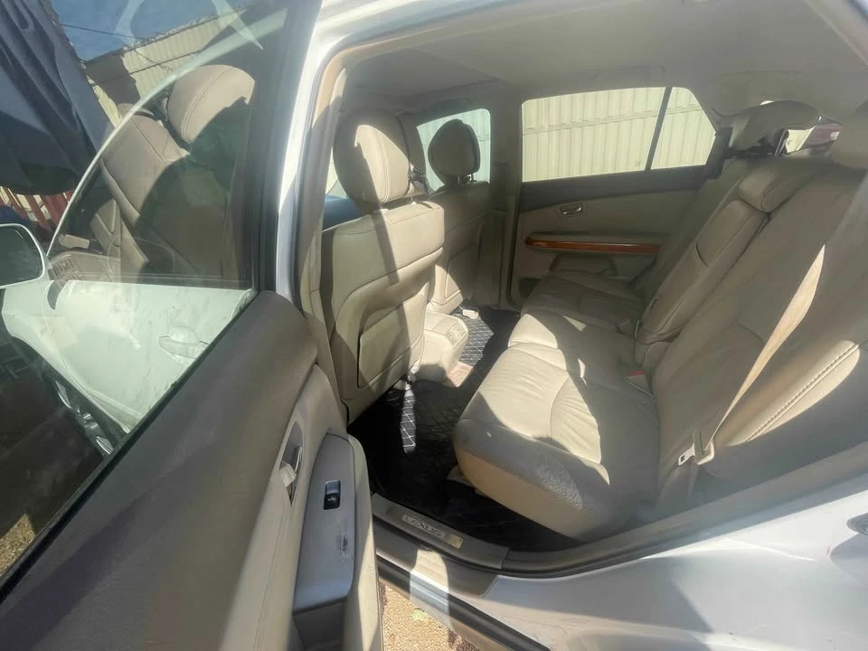 2007 Lexus RX 2nd Gen - Image 7 of 8