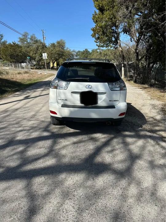 2007 Lexus RX 2nd Gen - Image 5 of 10