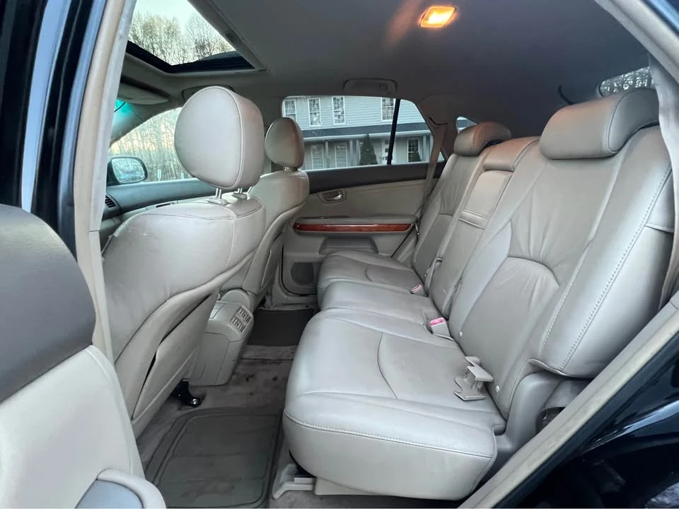 2007 Lexus RX 2nd Gen - Image 9 of 15