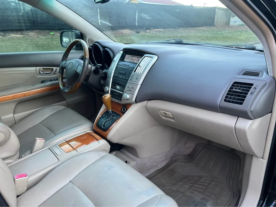 2007 Lexus RX 2nd Gen - Image 10 of 15
