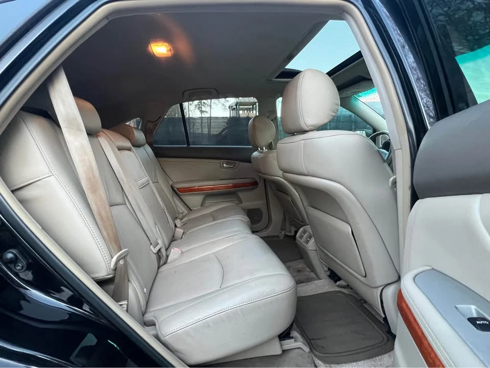 2007 Lexus RX 2nd Gen - Image 12 of 15