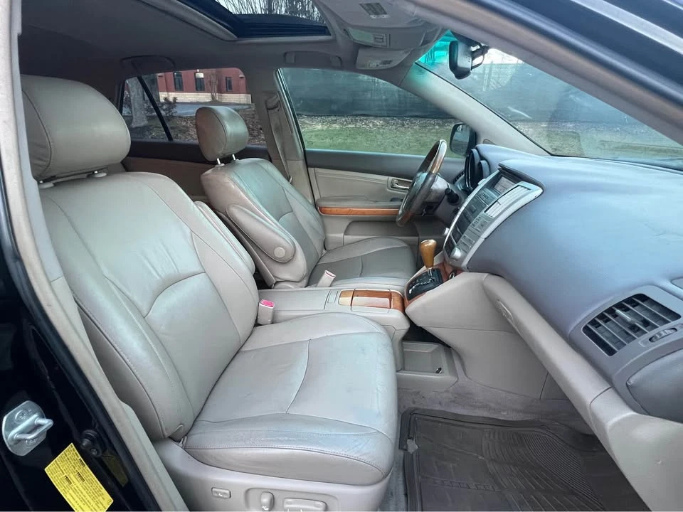 2007 Lexus RX 2nd Gen - Image 11 of 15