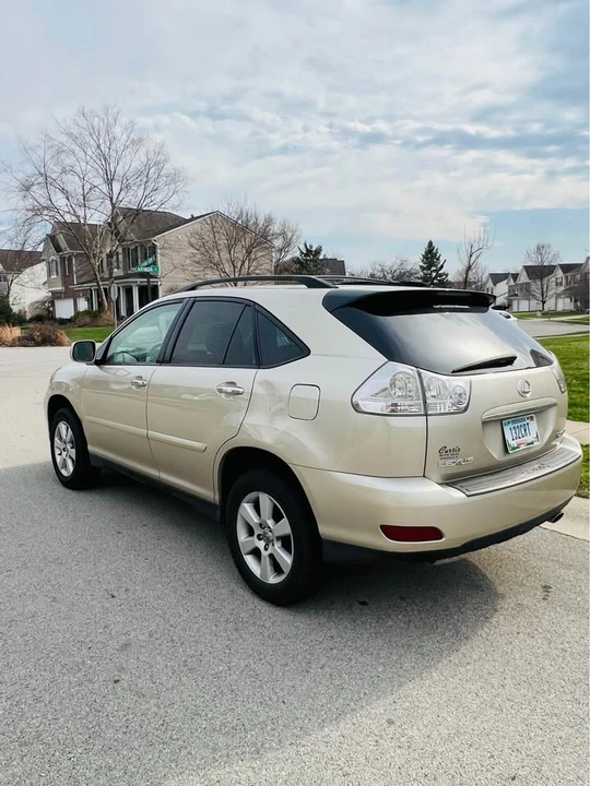 2007 Lexus RX 2nd Gen - Image 5 of 12