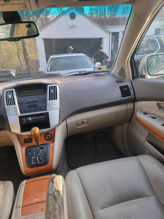 2007 Lexus RX 2nd Gen - Image 9 of 13
