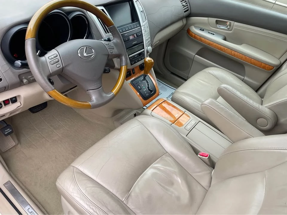 2007 Lexus RX 2nd Gen - Image 4 of 15