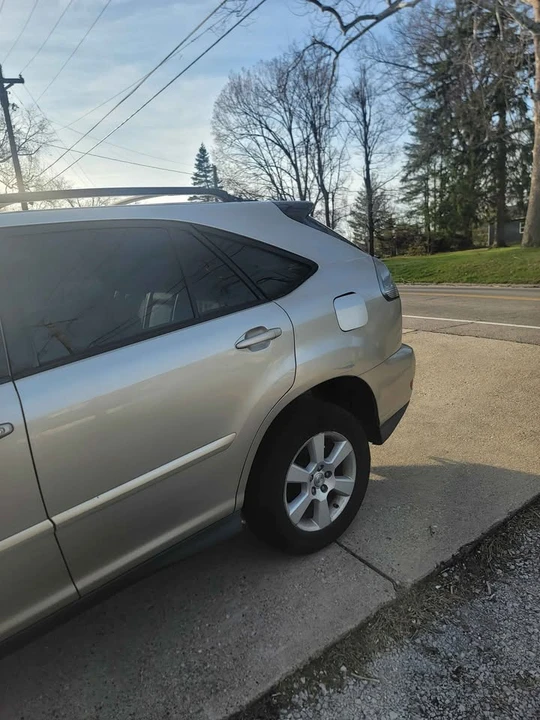 2007 Lexus RX 2nd Gen - Image 3 of 13