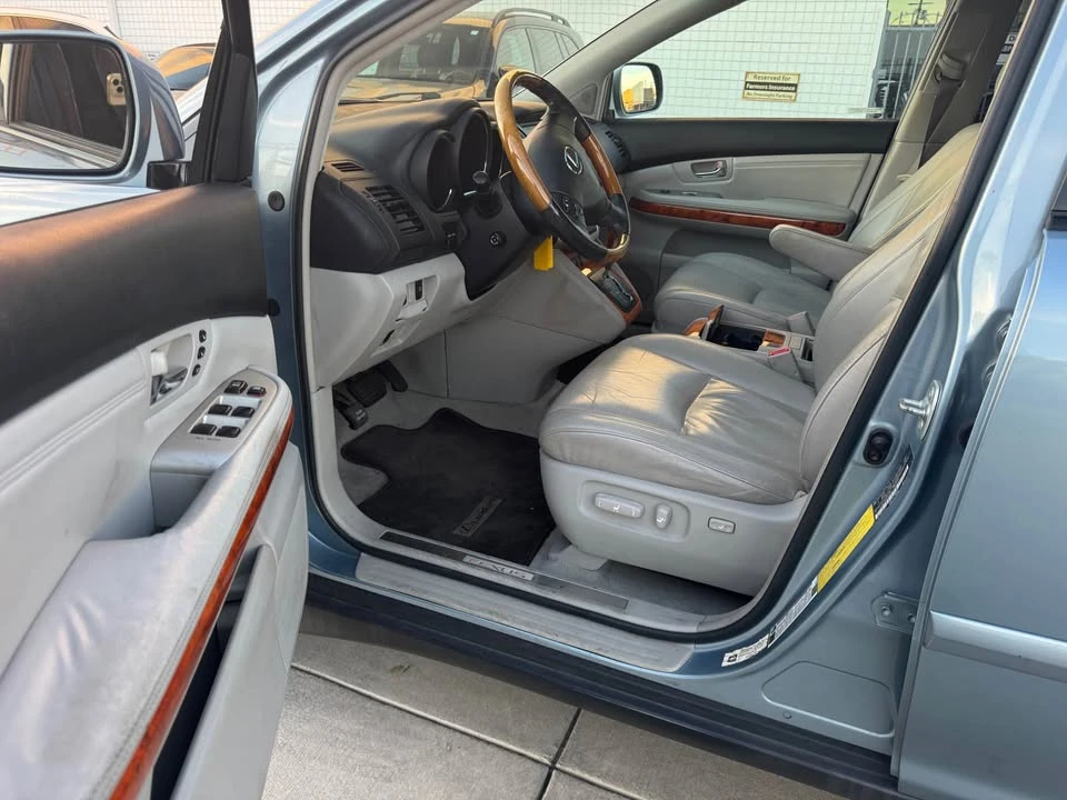 2007 Lexus RX 2nd Gen - Image 12 of 19