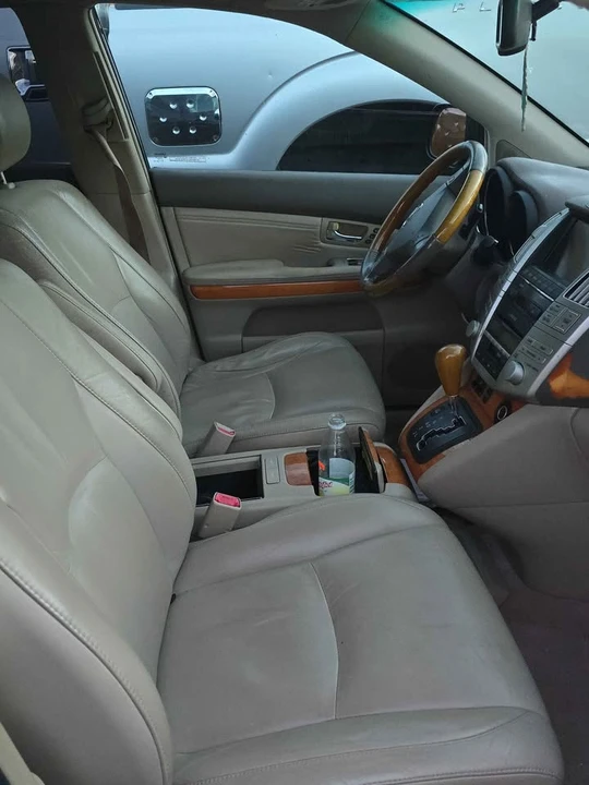 2007 Lexus RX 2nd Gen - Image 4 of 4