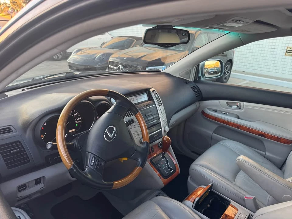 2007 Lexus RX 2nd Gen - Image 17 of 19