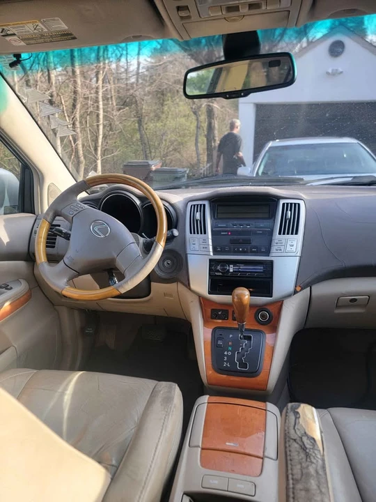 2007 Lexus RX 2nd Gen - Image 8 of 13
