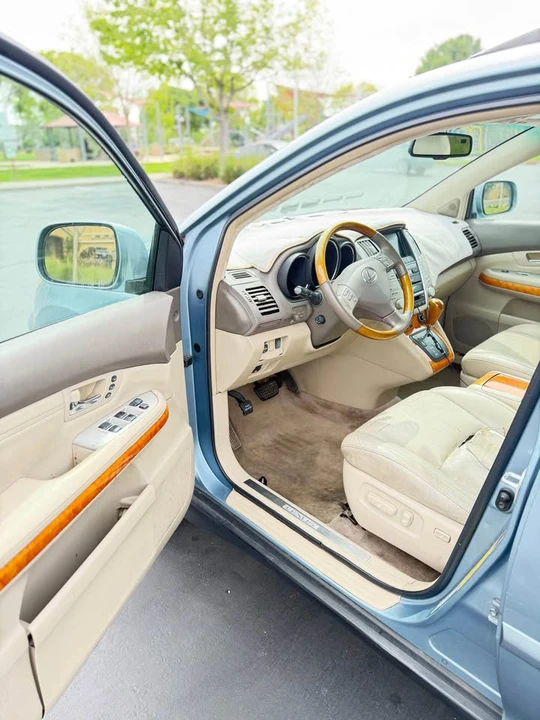 2007 Lexus RX 2nd Gen - Image 7 of 13